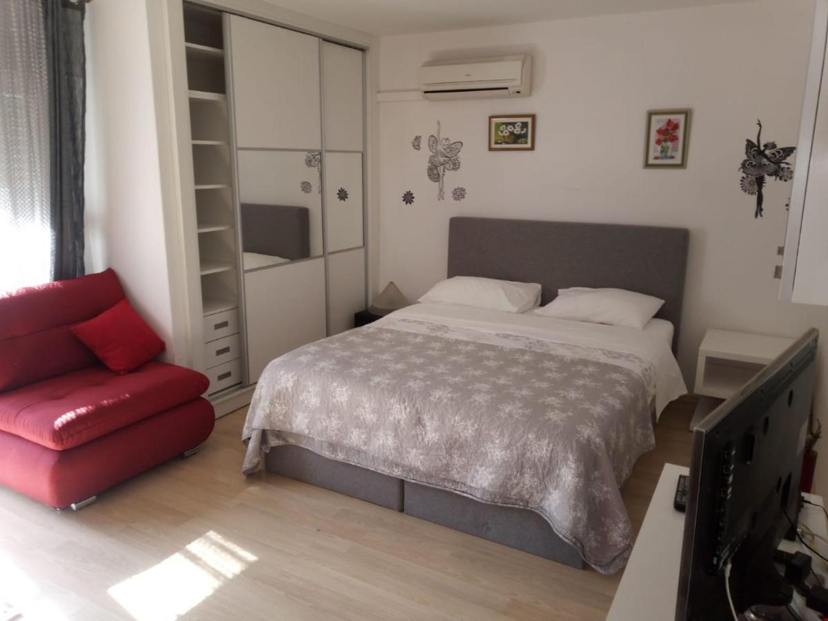 Studio Apt. Downtown สปลิท ภายนอก รูปภาพ