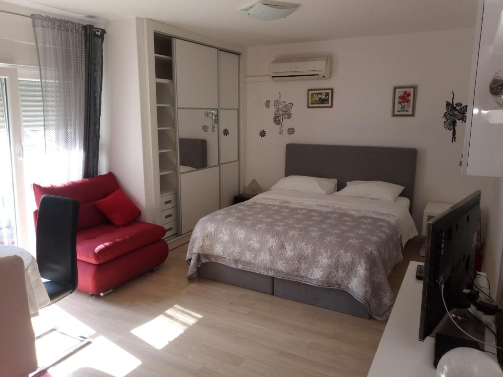 Studio Apt. Downtown สปลิท ภายนอก รูปภาพ